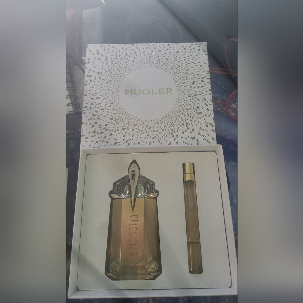 Mugler Alien Goddess